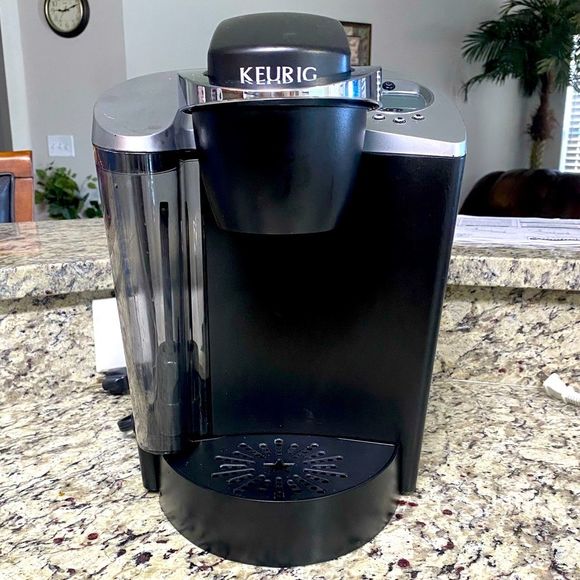 Keurig Other - KEURIG COFFEE MAKER